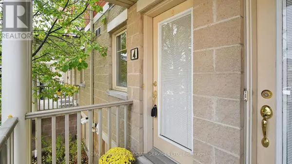 Mississauga (churchill Meadows), ON L5M0E5,5050 Intrepid DR #4