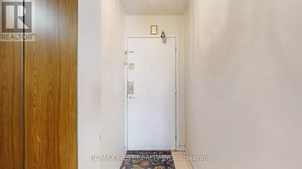 Toronto (yorkdale-glen Park), ON M6B3Y4,940 Caledonia RD #210