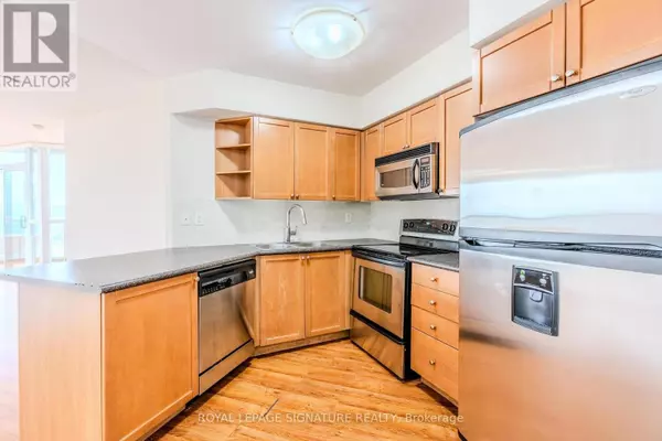 Mississauga (city Centre), ON L5B4P5,3888 Duke Of York BLVD #2820