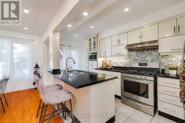 Mississauga (east Credit), ON L5M6G1,1591 South Parade CT #24