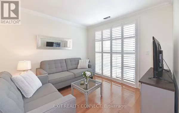 Milton (om Old Milton), ON L9T8K8,383 Main ST East #112