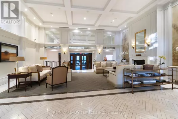 Oakville (co Central), ON L6K3J9,111 Forsythe ST #1003