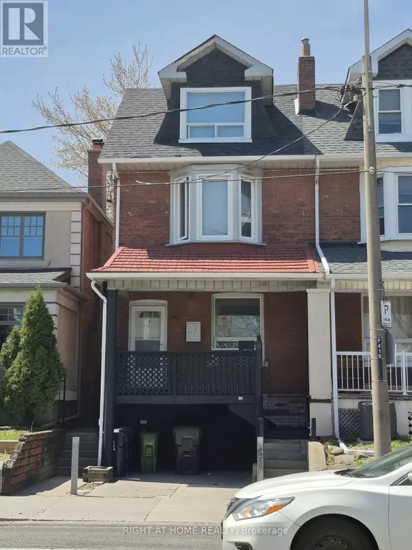 Toronto (corso Italia-davenport), ON M6H3L8,1644 Dufferin ST West #Main Floor