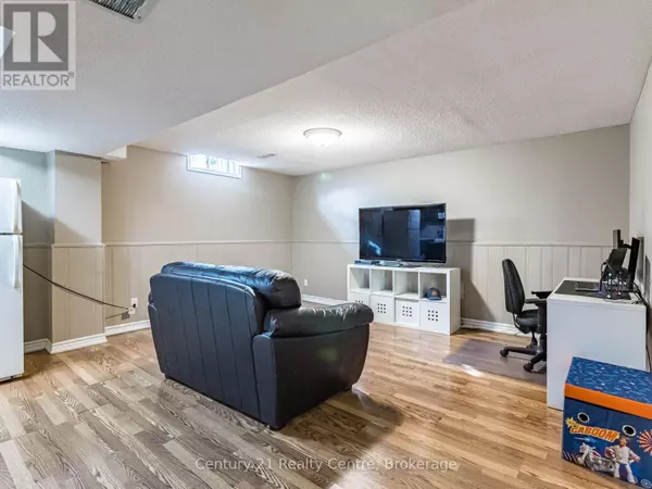 Brampton (westgate), ON L6S4Y9,34 Niagara PL #Basement