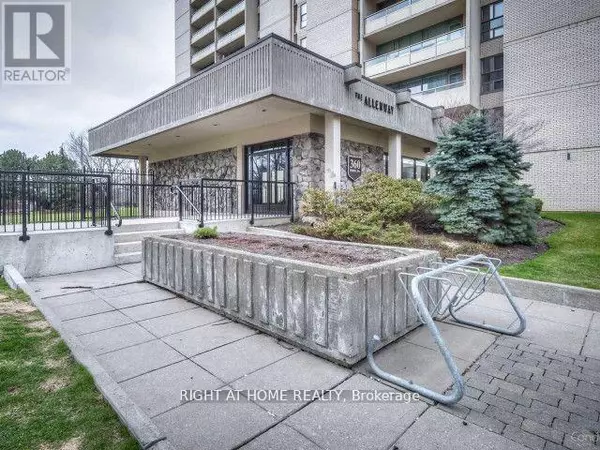 Toronto (briar Hill-belgravia), ON M6B1K1,360 Ridelle AVE #1812