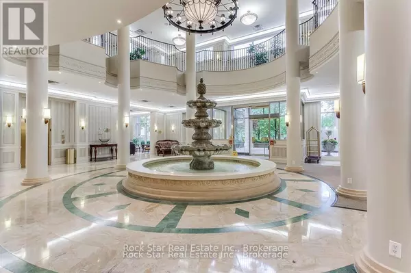 Mississauga (hurontario), ON L5R3Z5,35 Kingsbridge Garden CIR #408