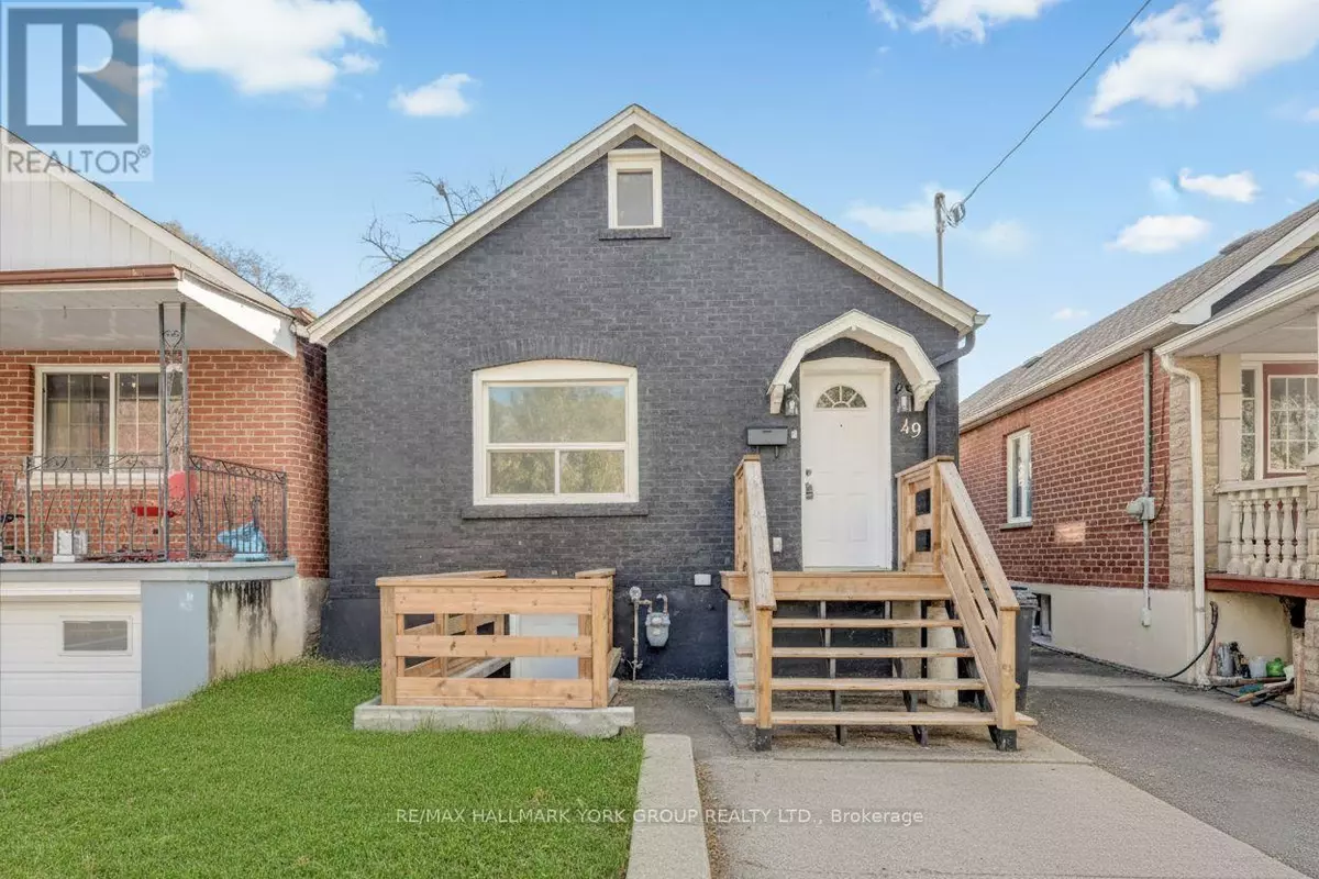 Toronto (rockcliffe-smythe), ON M6N2J7,49 Cordella AVE #Basement