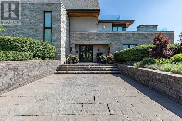 Oakville (mo Morrison), ON L6J0E1,10 Maple Grove DR #26