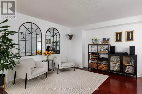 Mississauga (lisgar), ON L5N6E4,6433 LONGSPUR ROAD