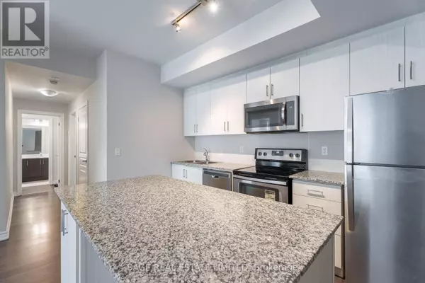 Toronto (long Branch), ON M8W0B1,140 Long Branch AVE #5