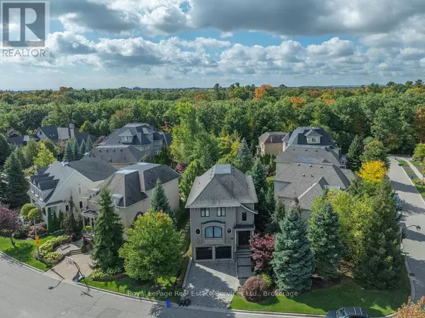 Oakville (ro River Oaks), ON L6H6Y9,2218 HAMPSTEAD ROAD