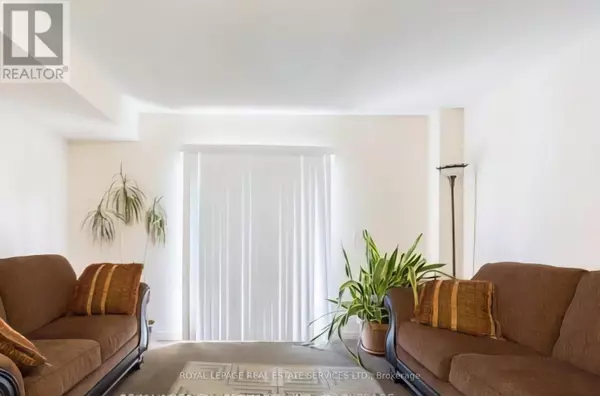 Mississauga (meadowvale Village), ON L5W0E7,439 ASPENDALE CRESCENT