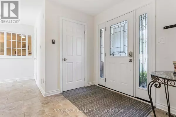 Mississauga (rathwood), ON L4W2G5,4161 CLAYPINE RISE