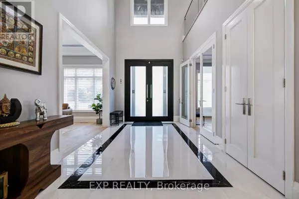 Oakville (sw Southwest), ON L6L4S1,150 WOLFDALE AVENUE