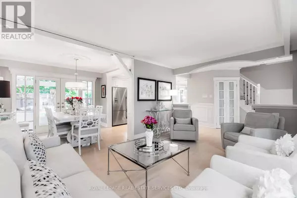 Brampton (brampton East), ON L6W1E9,16 FERNDALE CRESCENT