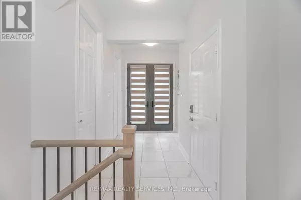 Brampton (sandringham-wellington North), ON L6R4E9,36 MICHENER DRIVE