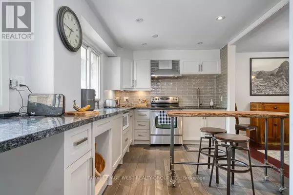 92 Twenty Ninth ST #3, Toronto (long Branch), ON M8W3B2