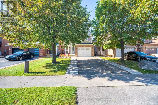 Brampton (northwest Sandalwood Parkway), ON L7A1M5,8 TWIN PINES CRESCENT