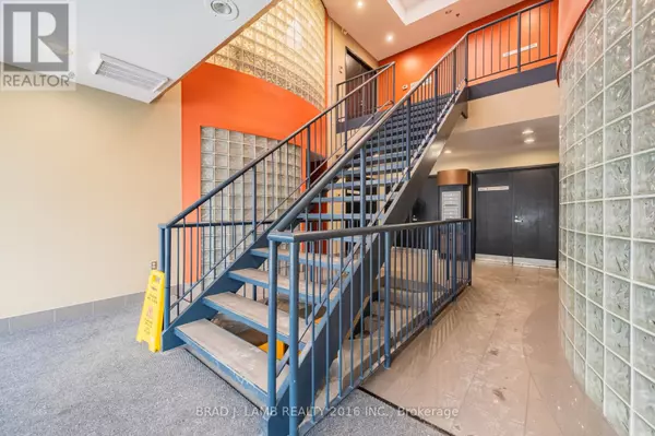 Mississauga (airport Corporate), ON L4W5B2,2600 Skymark AVE #5-201