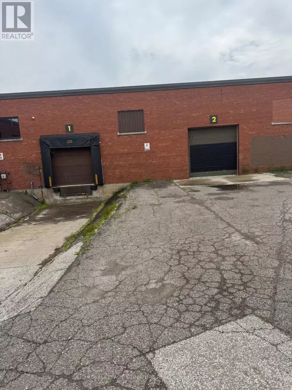 Toronto (mimico), ON M8V1Y7,39 Drummond ST #D