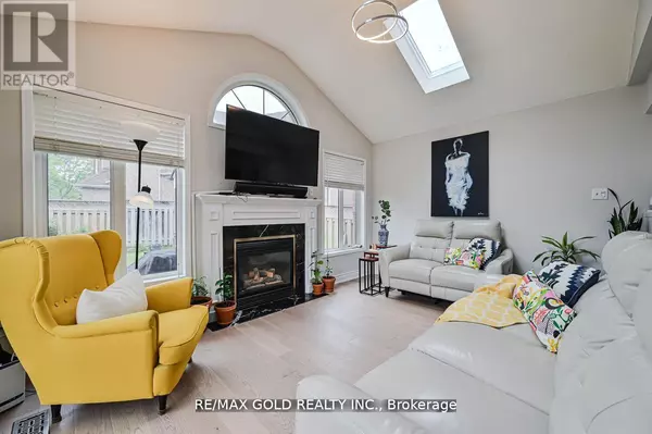 44 RIBBON DRIVE, Brampton (sandringham-wellington), ON L6R2C5