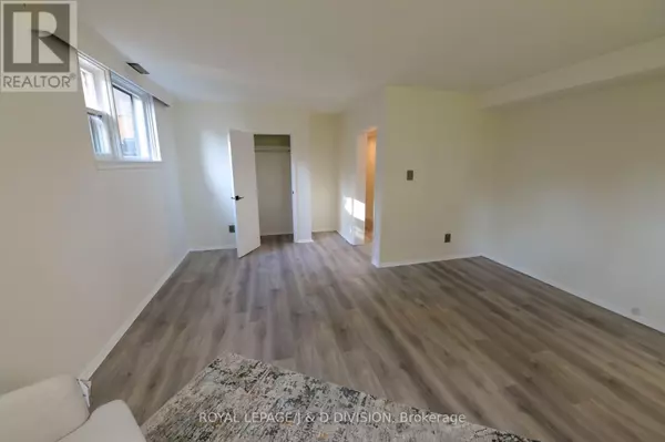 Toronto (high Park-swansea), ON M6S3J6,136 Windermere AVE #1