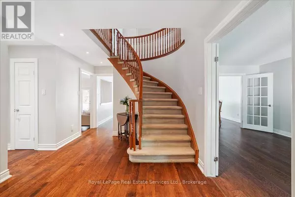 Burlington (appleby), ON L7L5T4,471 DEERHURST DRIVE