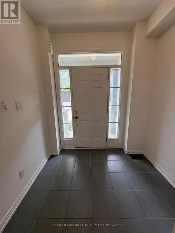 Brampton (credit Valley), ON L6X0E4,8 POMARINE WAY