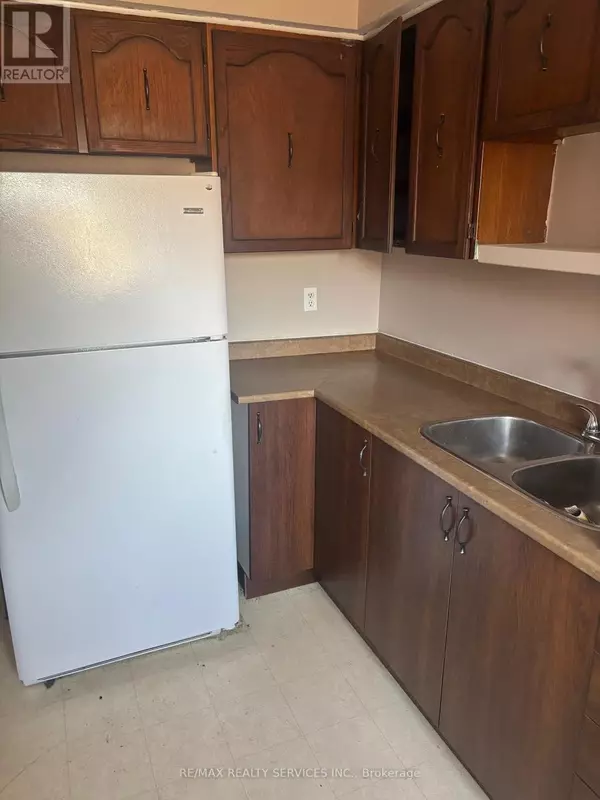 Brampton (central Park), ON L6S3K9,119 MOREGATE CRESCENT