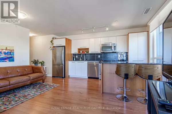 Toronto (islington-city Centre West), ON M9B0B1,5 Valhalla Inn RD #510