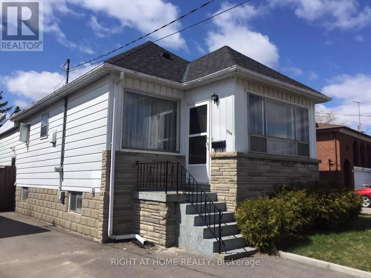 Mississauga (lakeview), ON L5E1W9,1054 EAST AVENUE E