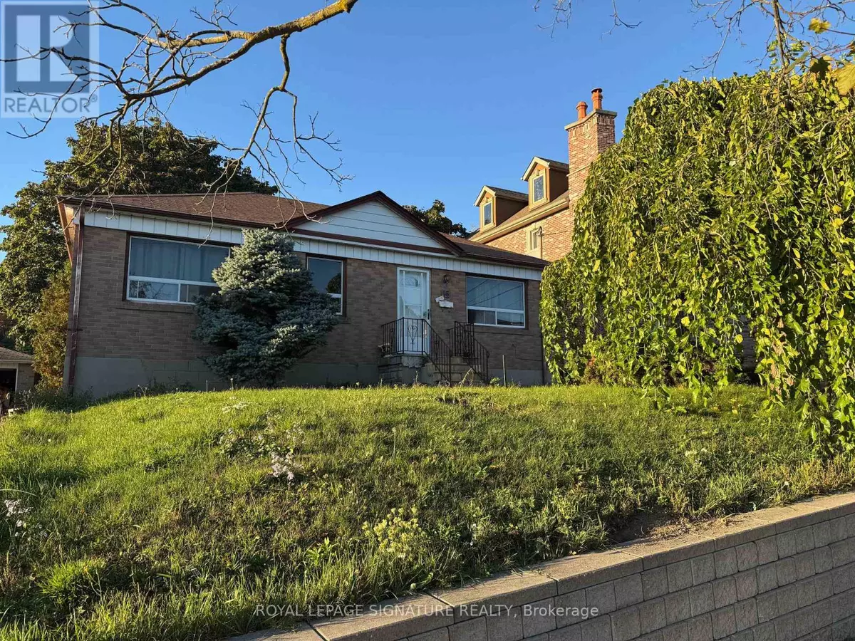 Toronto (brookhaven-amesbury), ON M6M2W6,16 Hawkins DR #Basement