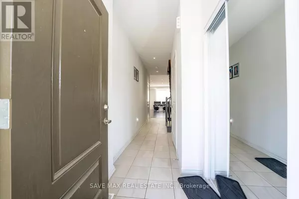 Brampton (bram West), ON L6Y1N9,50 Edinburgh DR #55