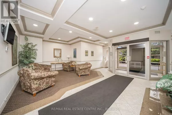 Brampton (goreway Drive Corridor), ON L6P1B7,3 Dayspring CIR #301