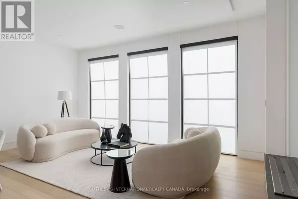 Toronto (kingsway South), ON M8X1V1,50 BANNON AVENUE