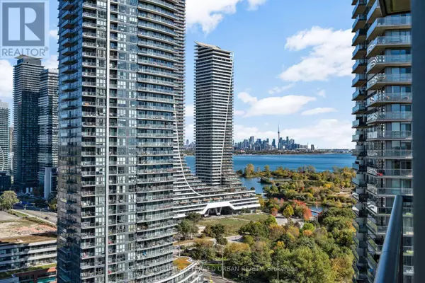 15 Legion RD #2305, Toronto (mimico), ON N8V0A5