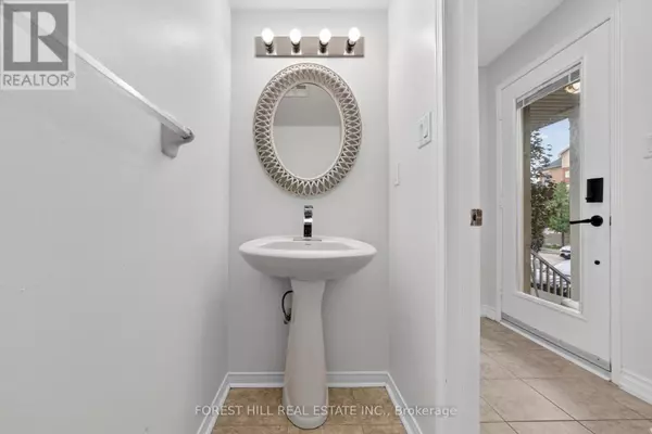 Mississauga (churchill Meadows), ON L5M0E5,5050 Intrepid DR #20