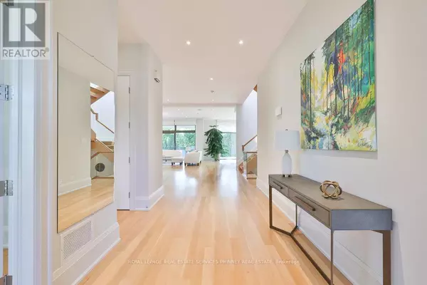 Mississauga (lakeview), ON L5E2M1,1456 APPLEWOOD ROAD