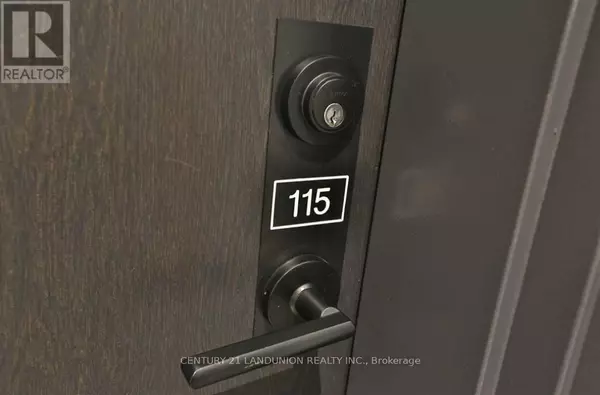 Oakville (go Glenorchy), ON L6H0W6,210 Sabina DR #115