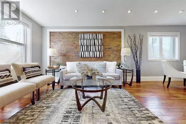 Toronto (weston-pellam Park), ON M6N3K4,MAIN & SECOND FLOOR - 216 SILVERTHORN AVENUE