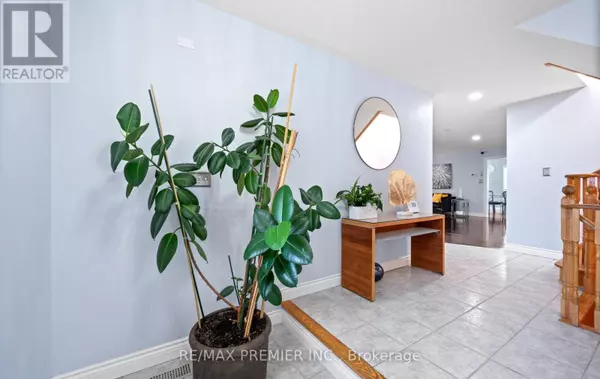 Brampton (fletcher's Meadow), ON L7A2J7,49 FALLSTAR CRESCENT