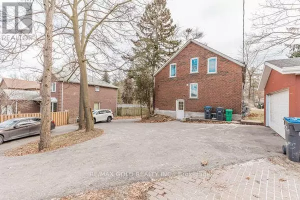 Mississauga (lorne Park), ON L5H1H8,961 LAKESHORE ROAD W