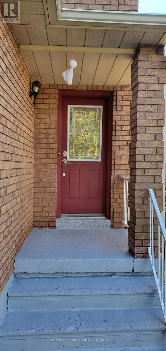 Brampton (heart Lake East), ON L6Z4R6,11 TOBA CRESCENT