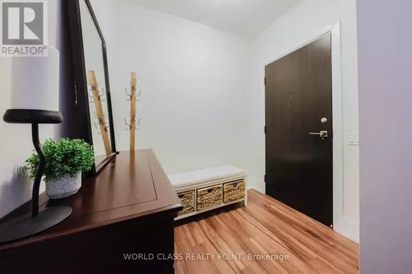 Toronto (islington-city Centre West), ON M9B0A4,15 Viking LN #2502