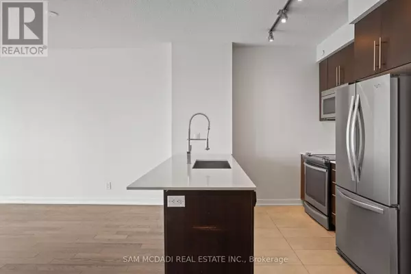 Mississauga (city Centre), ON L5B0G3,4011 Brickstone Mews #1706