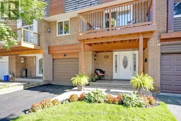 2100 WORTHINGTON DRIVE, Oakville (br Bronte), ON L6L1E3