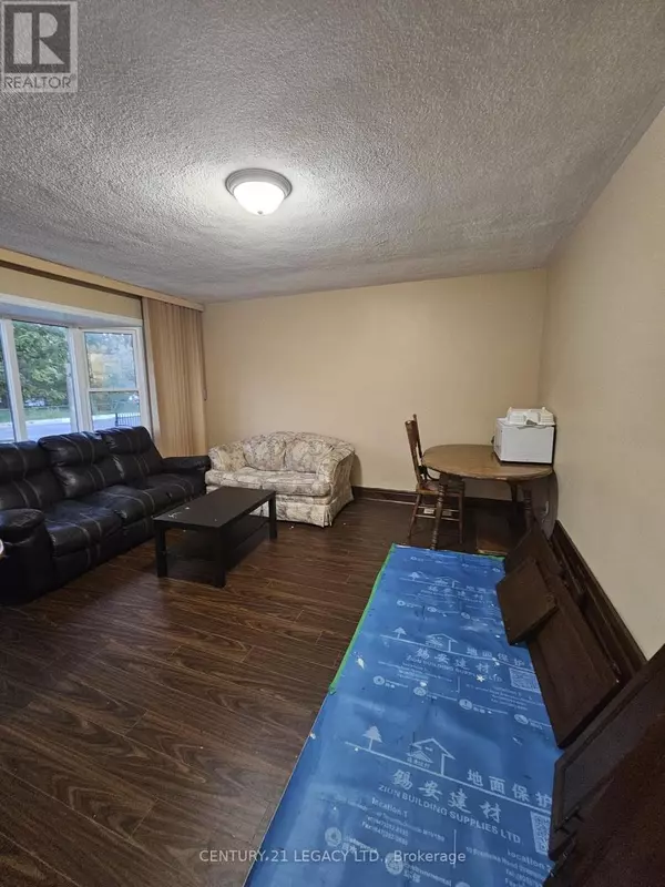 Brampton (brampton South), ON L6Y1Y7,101 MCMURCHY AVENUE S