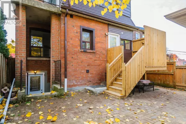 Toronto (high Park North), ON M6P1B6,56 Edna AVE #Basement A