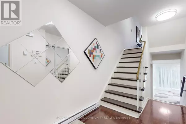 Toronto (glenfield-jane Heights), ON M3N2T7,42 John Cabot WAY #72