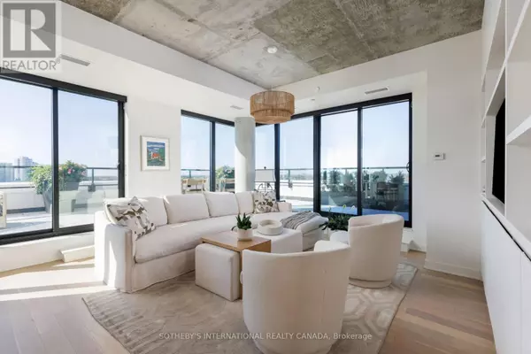 Toronto (junction Area), ON M6P0C3,2720 Dundas ST West #903